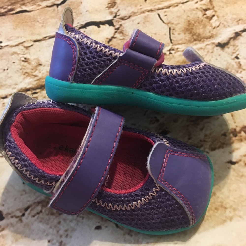 See Kai Run size 4 Infant girl runners, VGUC